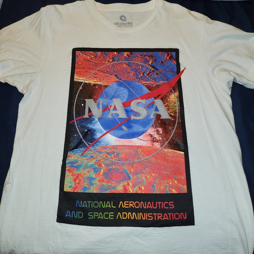 Nasa T Shirt Large White Short sleeve no tags, but like new
